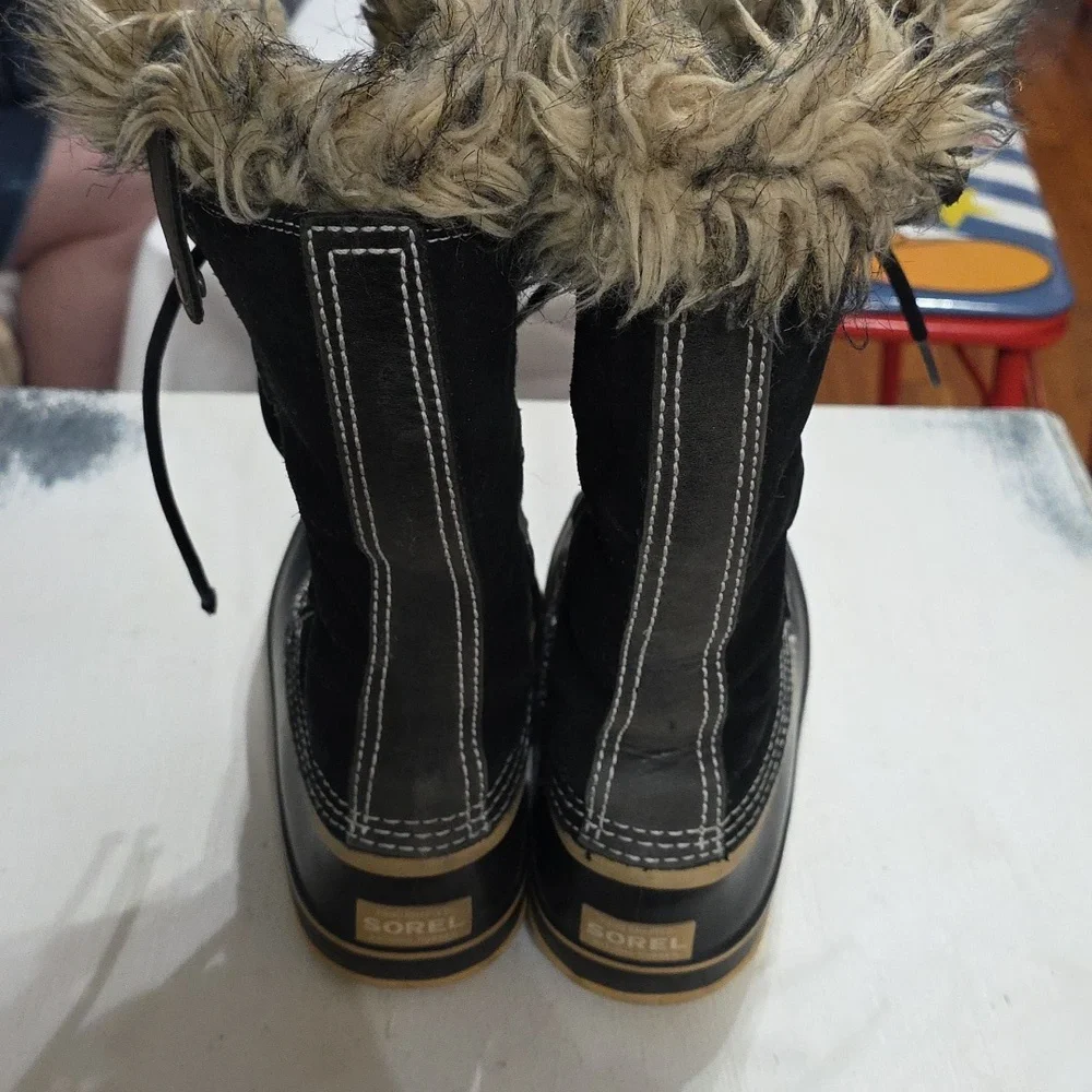 Sorel Women's Winter Boots Black Faux Fur Laces Waterproof Sz 9 GUC **READ**